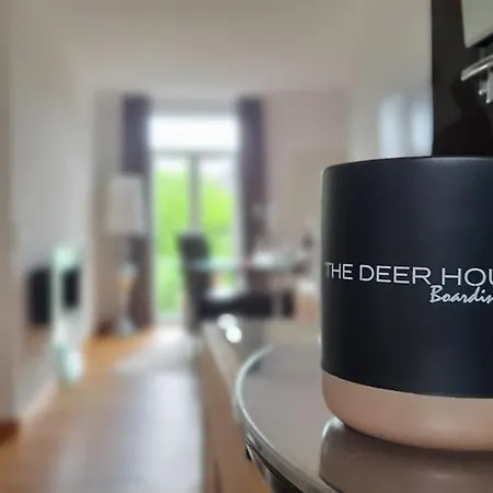 Apartment Deer House Boarding *