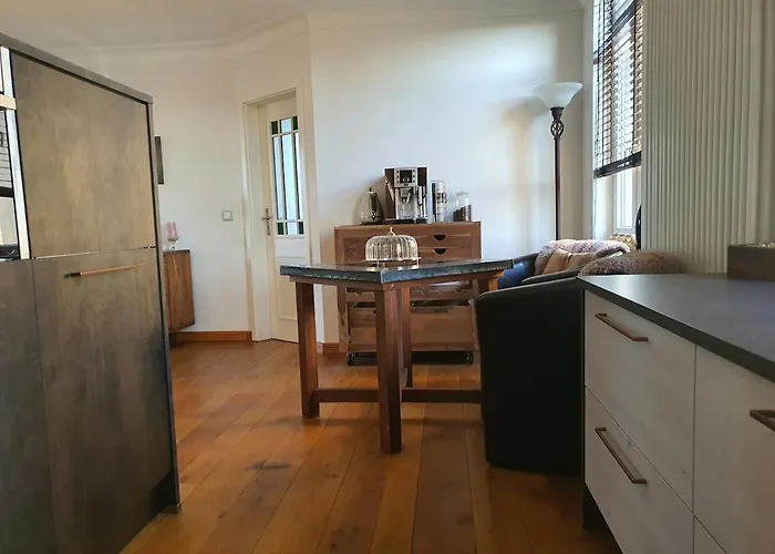 Deer House Boarding *